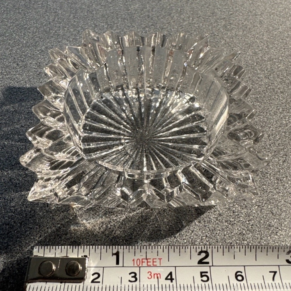 Vintage Heisey Ridgeleigh Glass Ashtray. Approx 2 3/4" - Picture 4 of 4